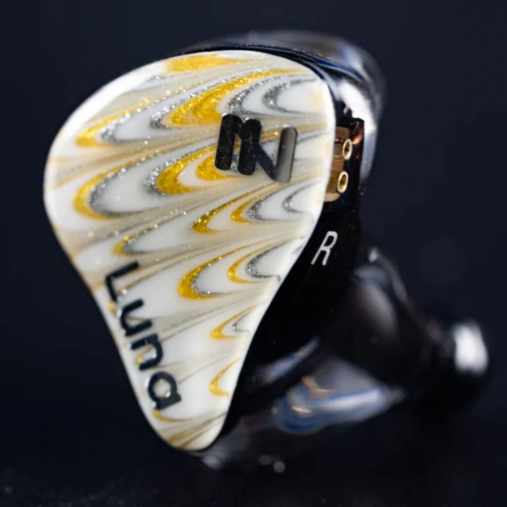 INTUAURA Luna Series Plume Flagship High-Performance Dual Cavity Dynamic Driver In-Ear Monitors