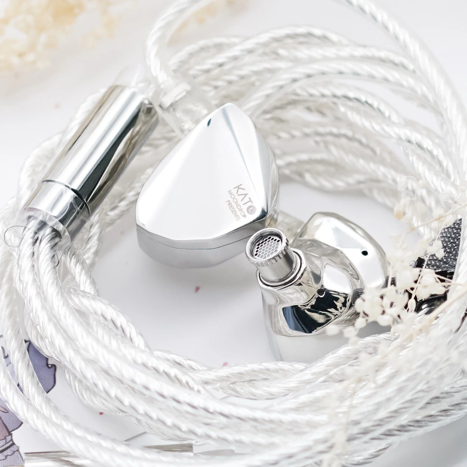 Moondrop Kato Flagship ULT Dynamic Driver In Ear Earphone - Image 5