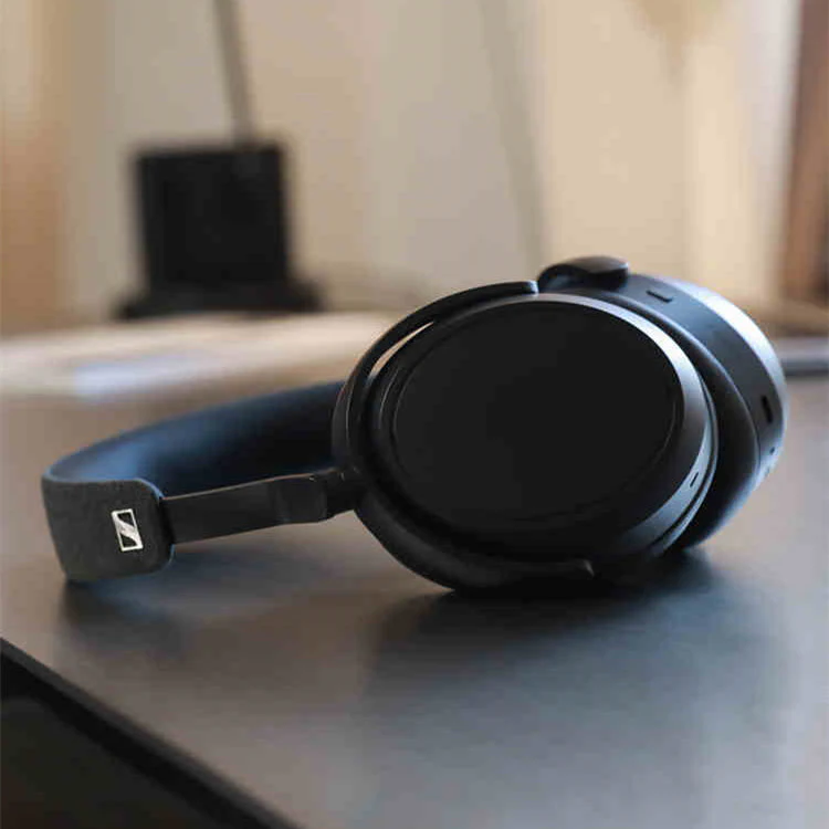 Sennheiser Momentum 4 Wireless Bluetooth Headphone For Crystal-Clear Calls - Image 3