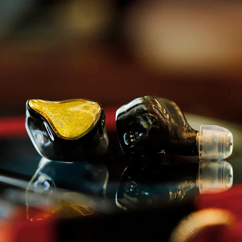 SHANLING Regal 2DD + 4BA + 2Planar Drivers IEMs - Image 2