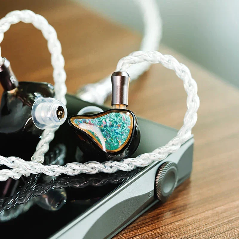 SHANLING Regal 2DD + 4BA + 2Planar Drivers IEMs - Image 6